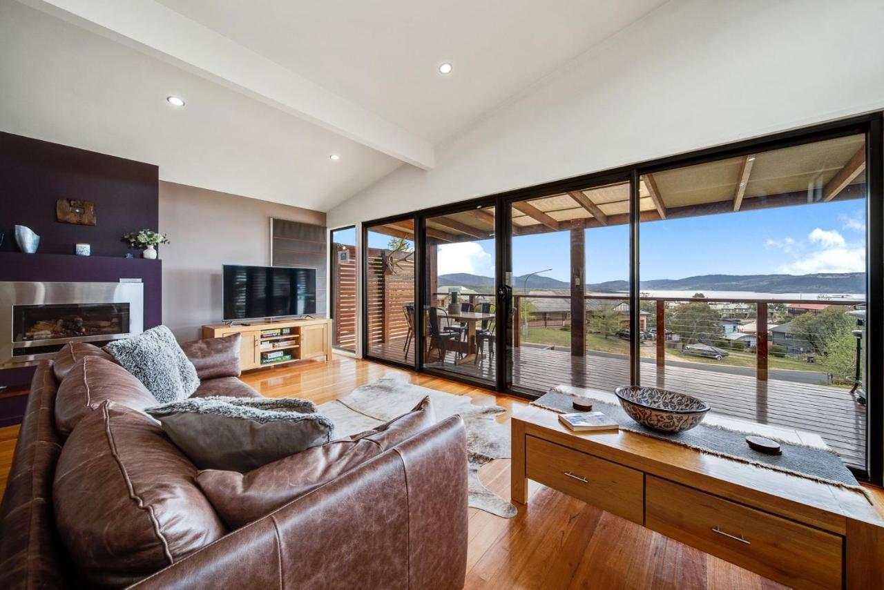 Ned Kelly'S Retreat - Stunning 3Br Townhouse L Lake Views L Wifi L Bbq 진다바인 외부 사진