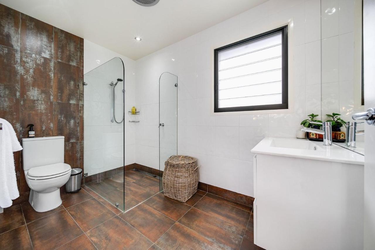 Ned Kelly'S Retreat - Stunning 3Br Townhouse L Lake Views L Wifi L Bbq 진다바인 외부 사진