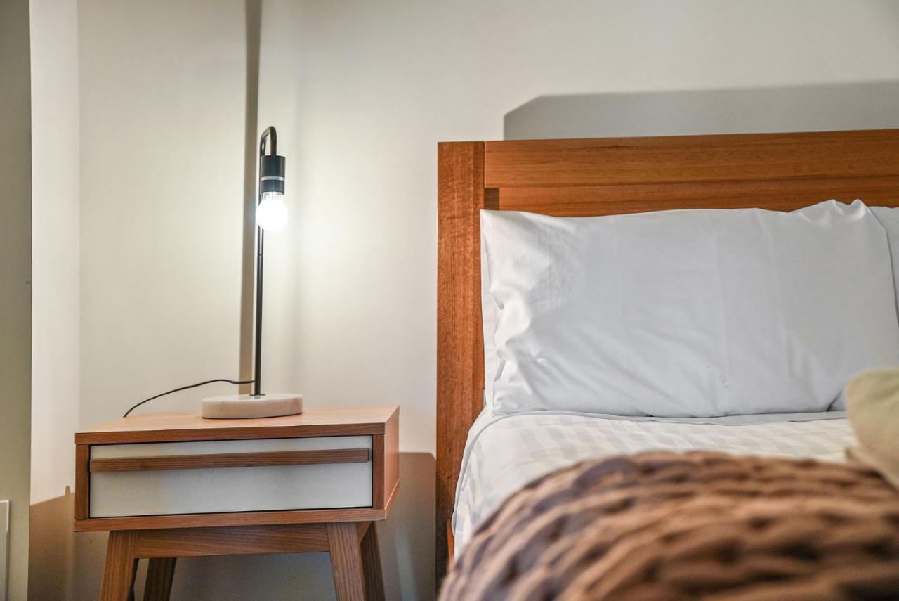 Ned Kelly'S Retreat - Stunning 3Br Townhouse L Lake Views L Wifi L Bbq 진다바인 외부 사진