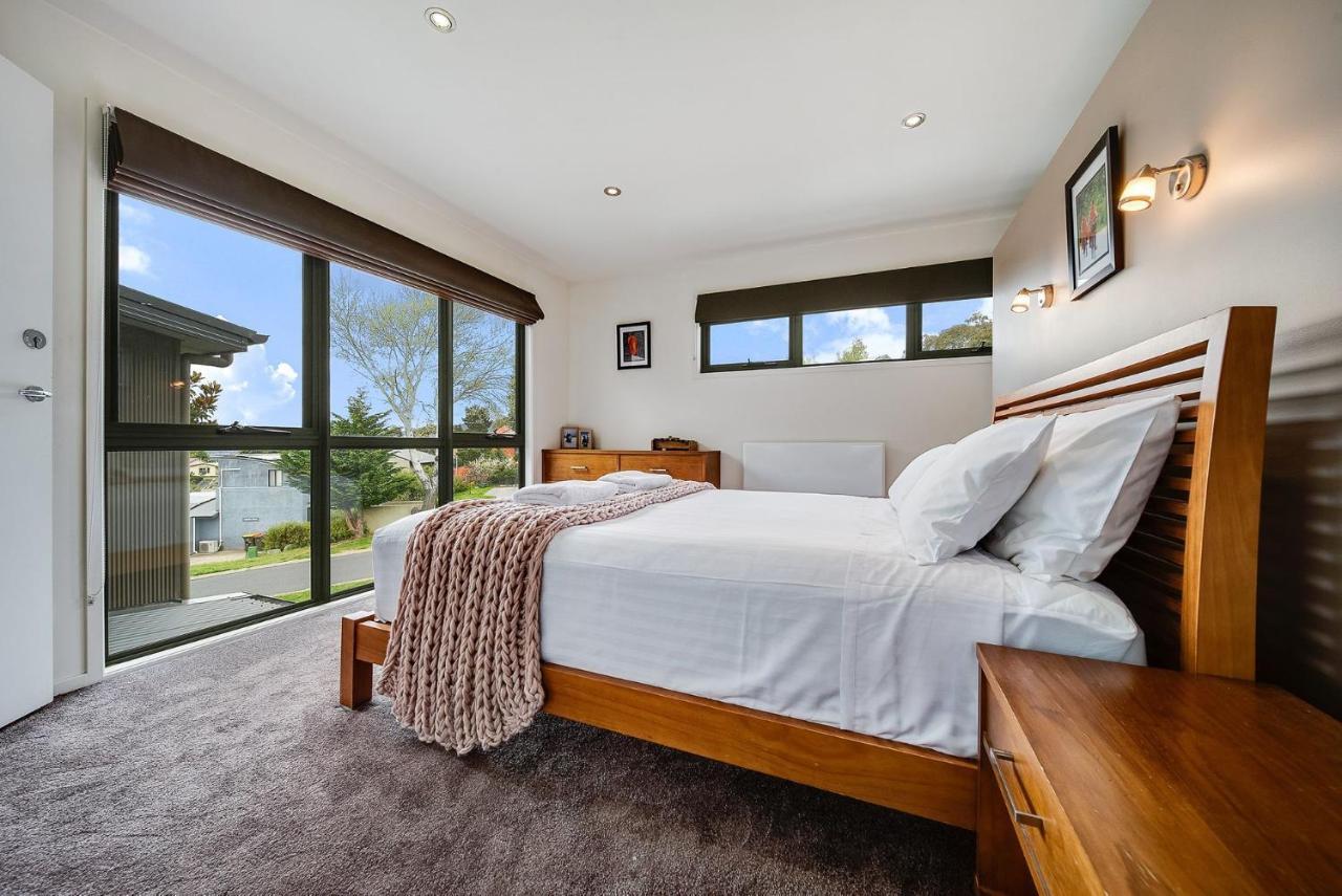 Ned Kelly'S Retreat - Stunning 3Br Townhouse L Lake Views L Wifi L Bbq 진다바인 외부 사진