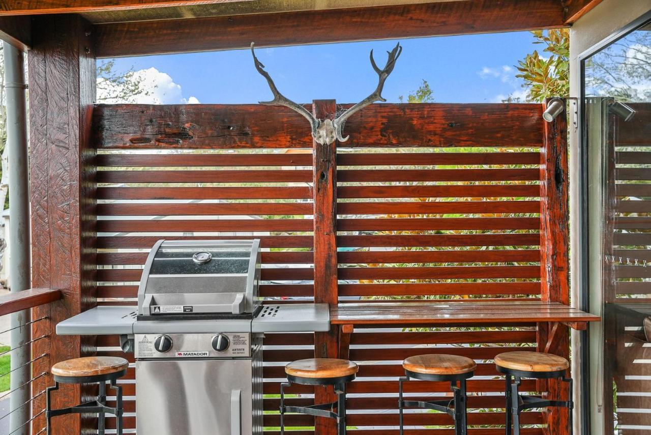 Ned Kelly'S Retreat - Stunning 3Br Townhouse L Lake Views L Wifi L Bbq 진다바인 외부 사진