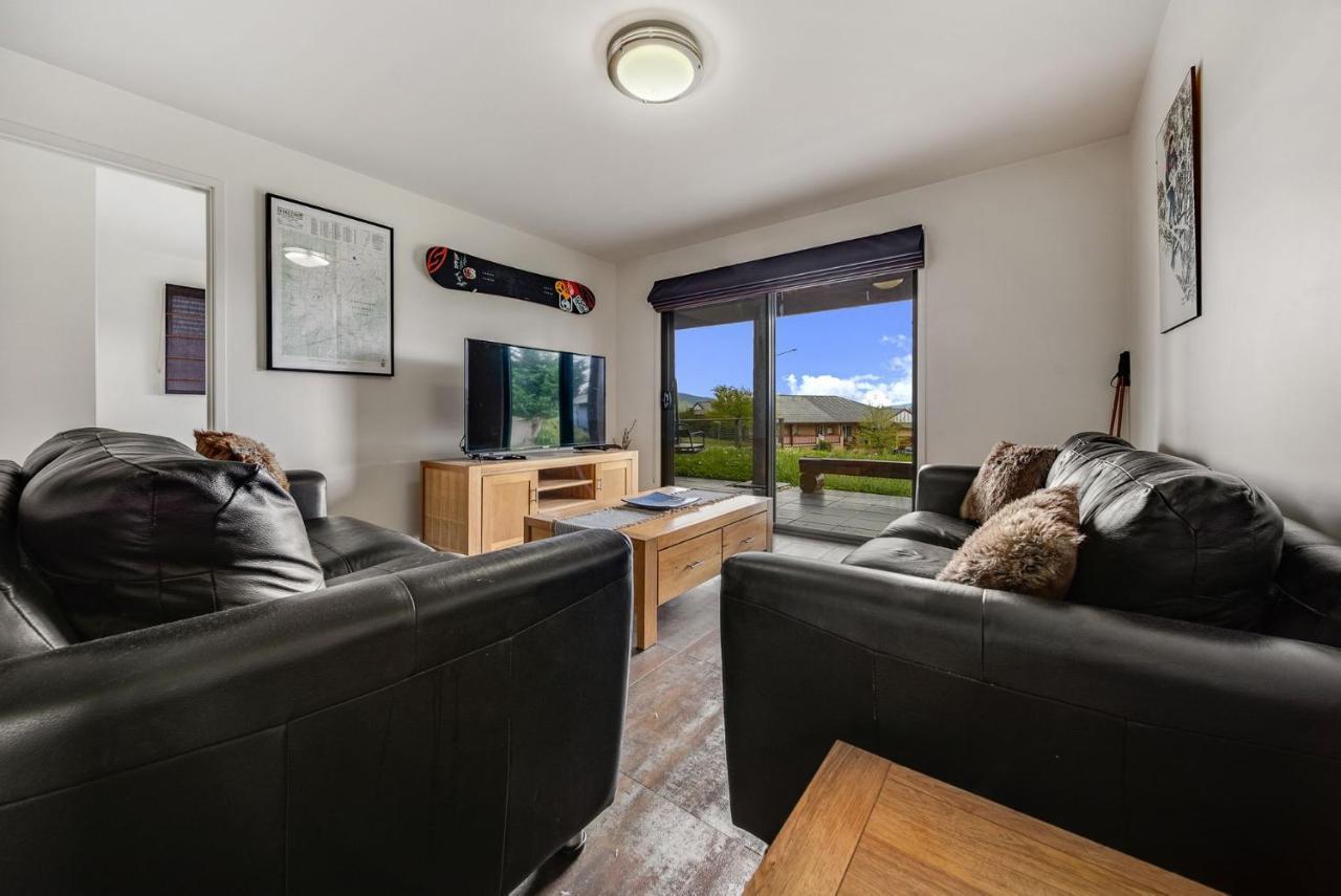 Ned Kelly'S Retreat - Stunning 3Br Townhouse L Lake Views L Wifi L Bbq 진다바인 외부 사진